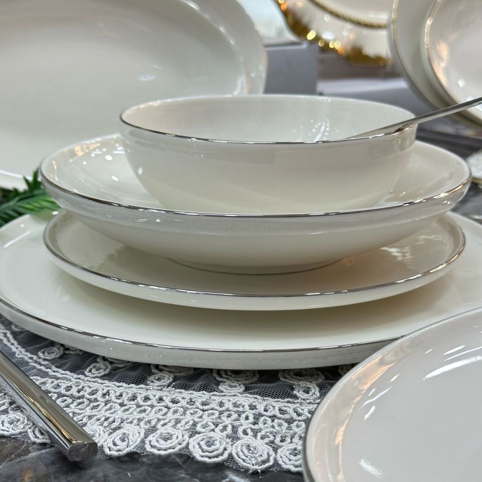 ARDEN  6 KİŞİLİK 27 PARÇA GUMÜŞ YEMEK TAKIMI