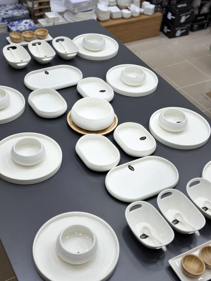 40 PARÇA 8 KİŞİLİK HER ÖĞÜN PORSELEN SET
