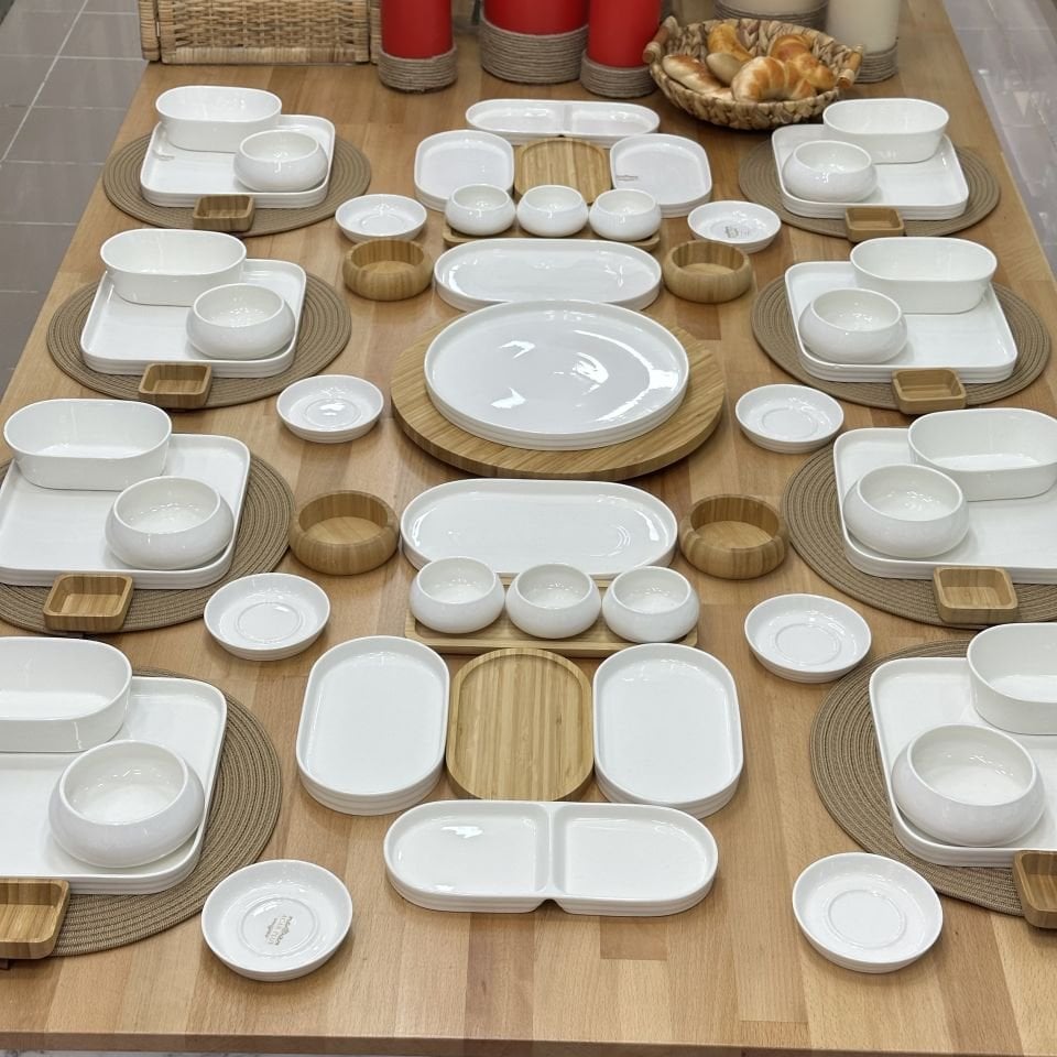 64 PARÇA 8 KİŞİLİK BEYAZ PORSELEN HER ÖĞÜN SET