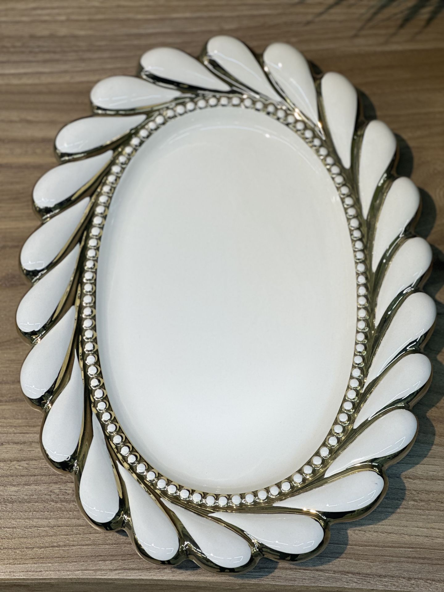 CALLEVİ GOLD OVAL SERVİS