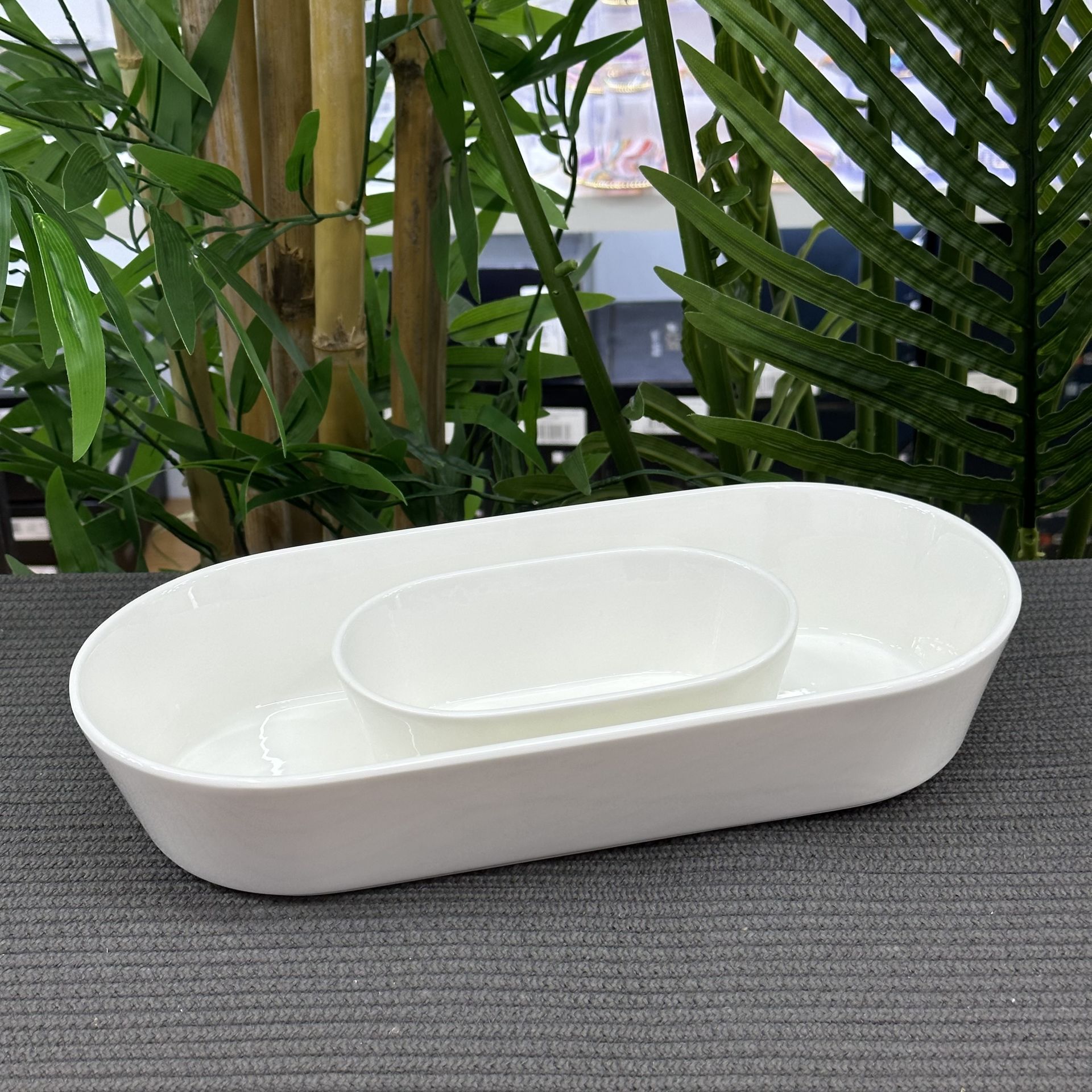 PERLA OVAL MASA ORTASI SERVİS