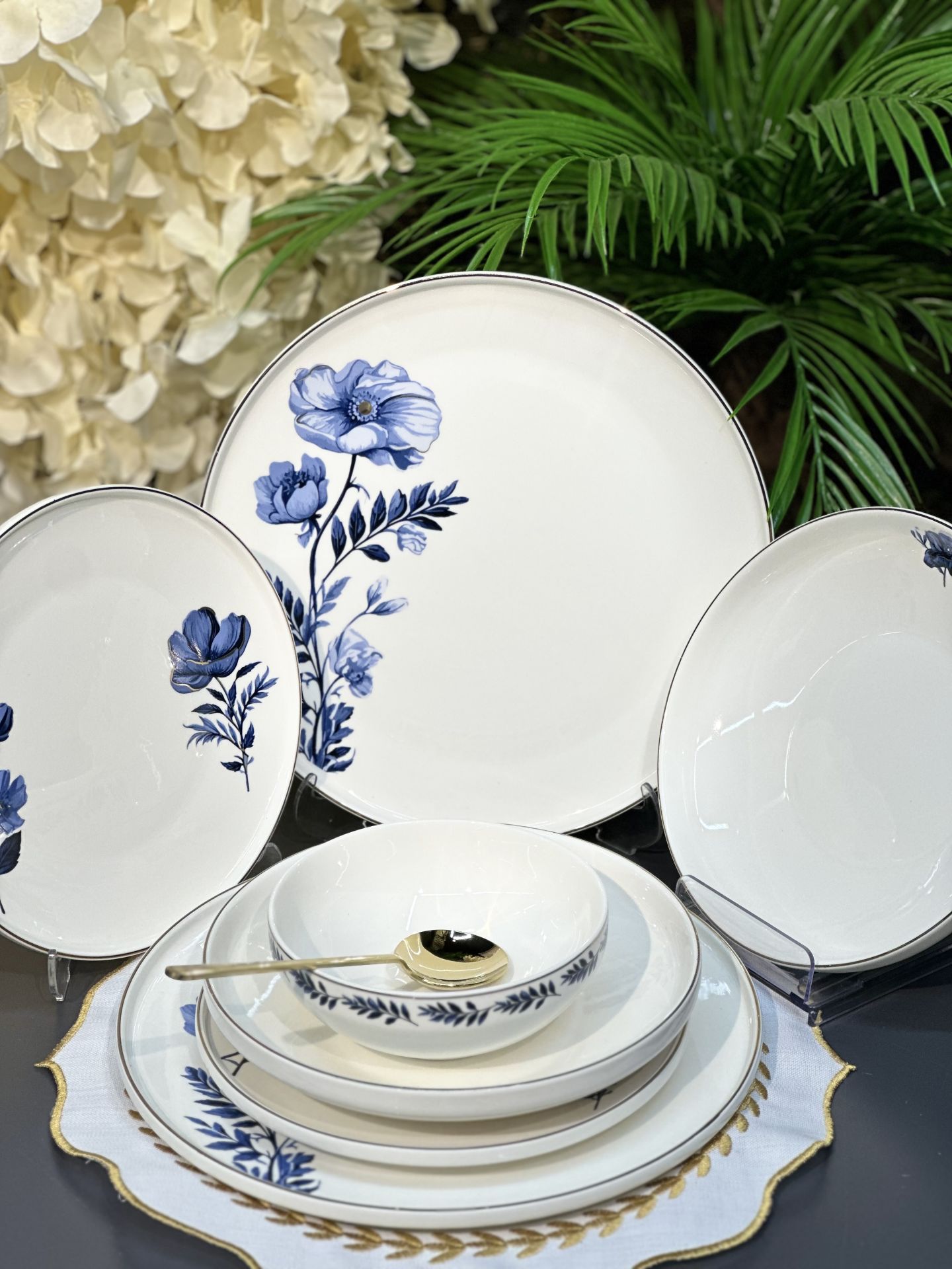 FLORA İNCE PORSELEN 24 PARÇA 6 KİŞİLİK YEMEK TAKIMI