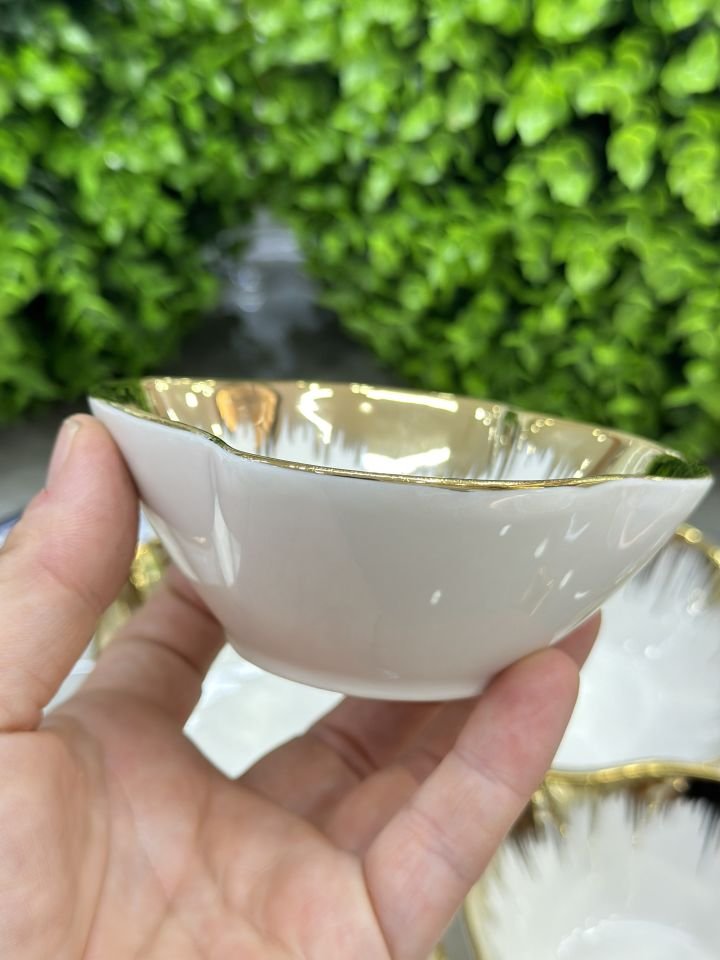 SAFİR PORSELEN GOLD KASE