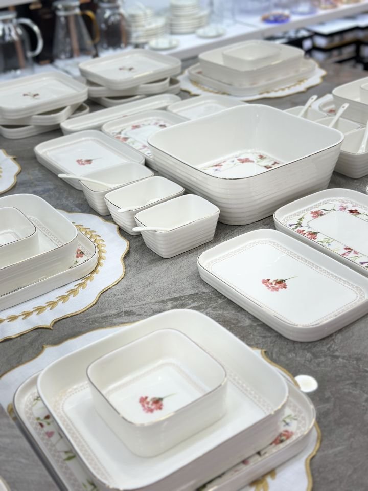 ARİA 45 PARÇA 6 KİŞİLİK HER ÖĞÜN PORSELEN SET
